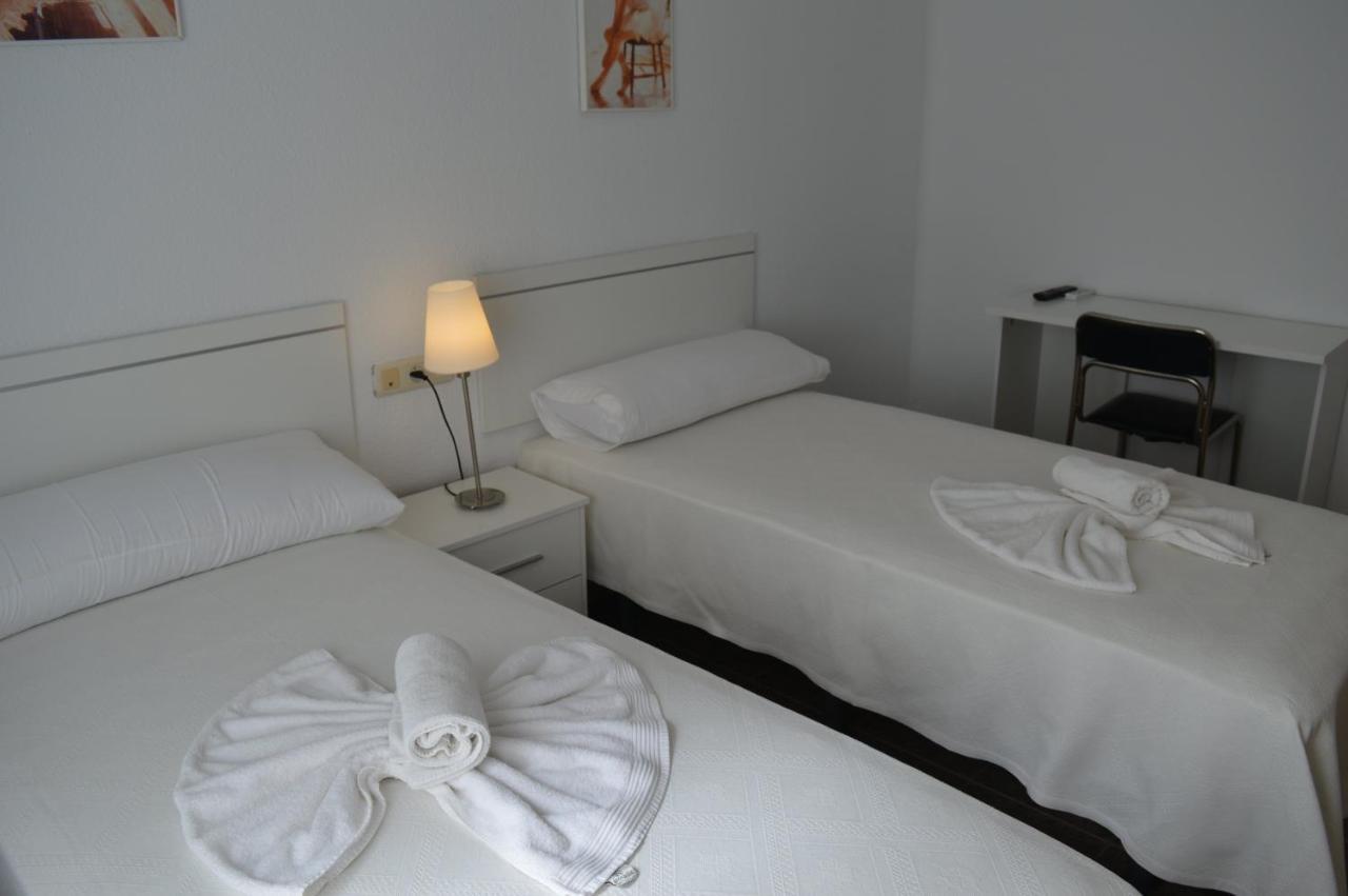 Nuevo Hotel Capitolio Valdepeñas Exteriör bild