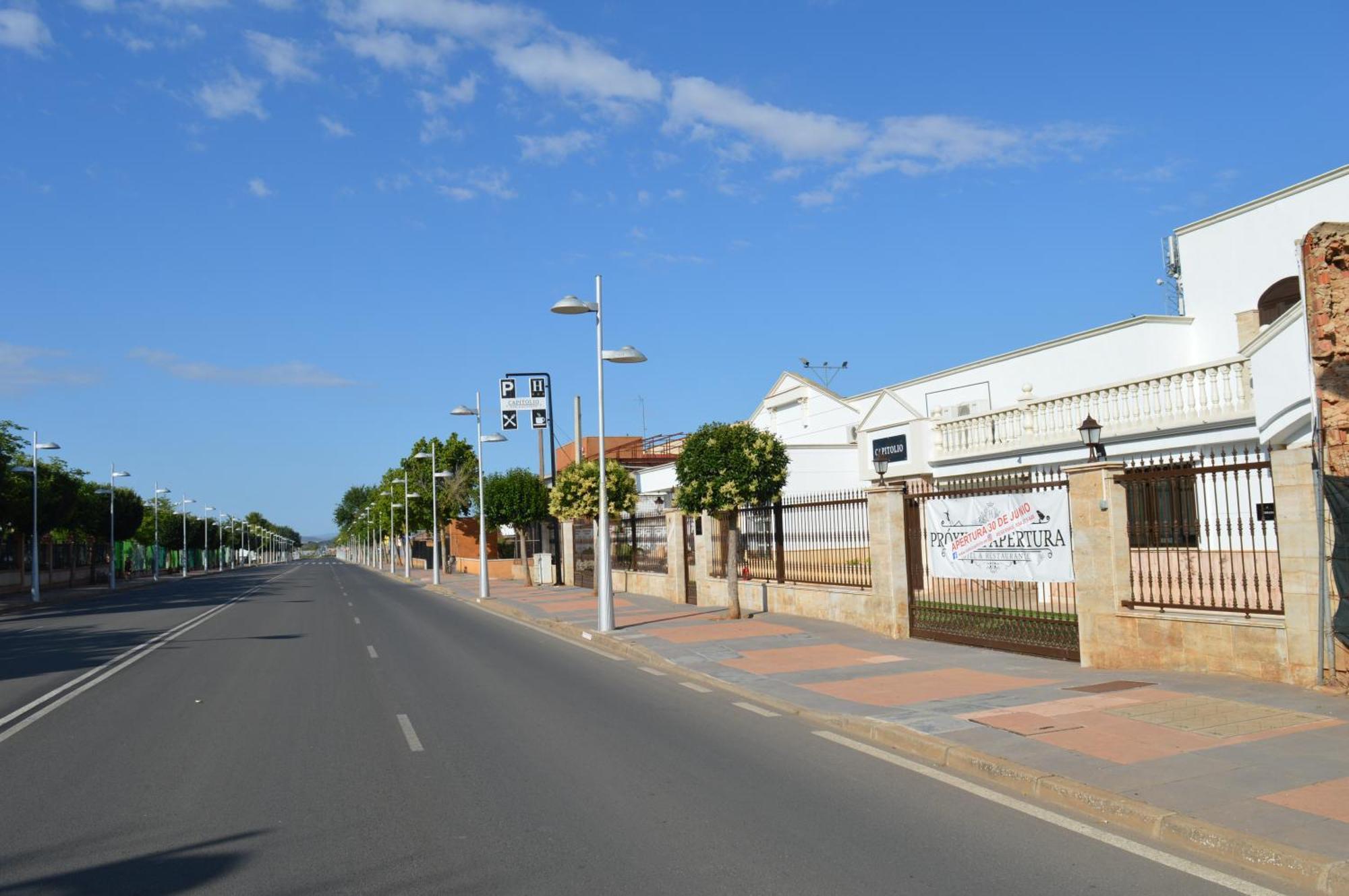 Nuevo Hotel Capitolio Valdepeñas Exteriör bild